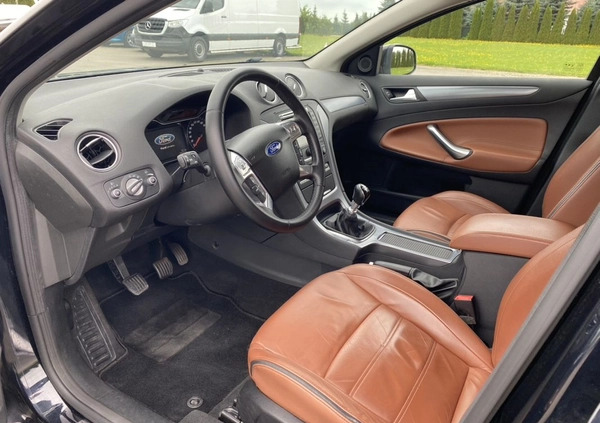 Ford Mondeo cena 29900 przebieg: 218000, rok produkcji 2011 z Kutno małe 781